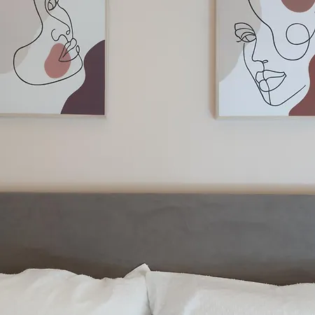 Penthouse Daphne * Athens